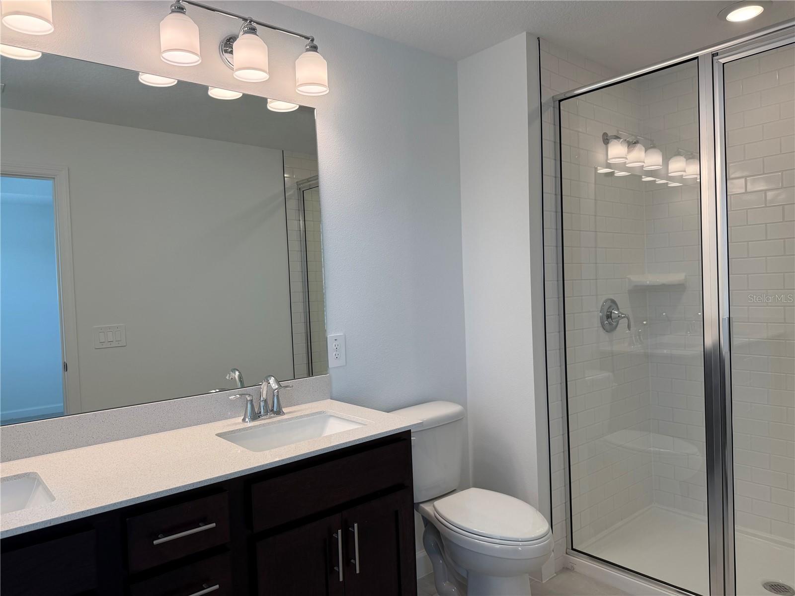 D6K | MONTAGUE TOWNHOMES - Residential