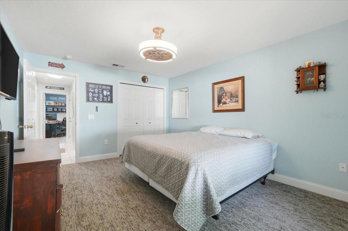 SUTTON PLACE PH II - Residential