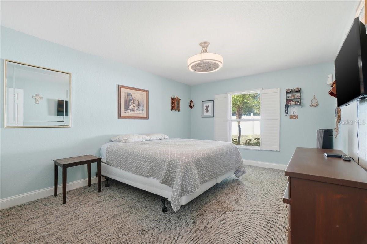 SUTTON PLACE PH II - Residential