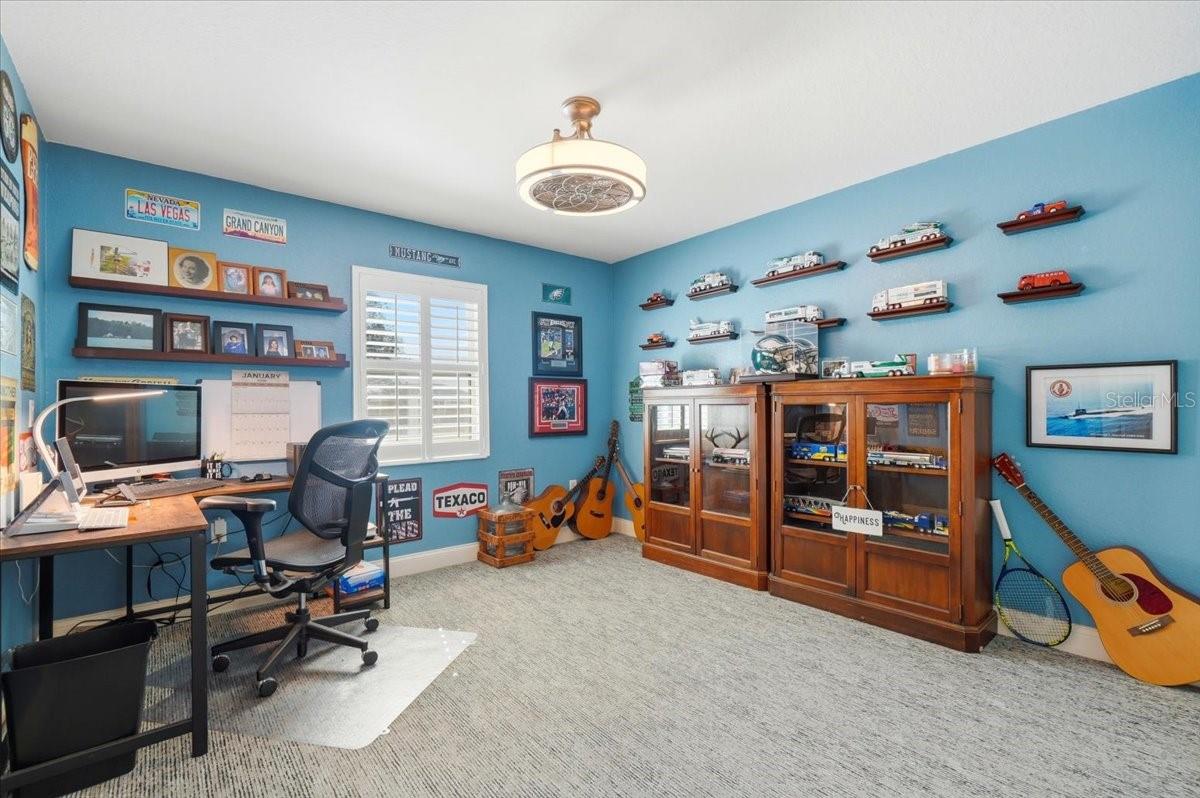 SUTTON PLACE PH II - Residential