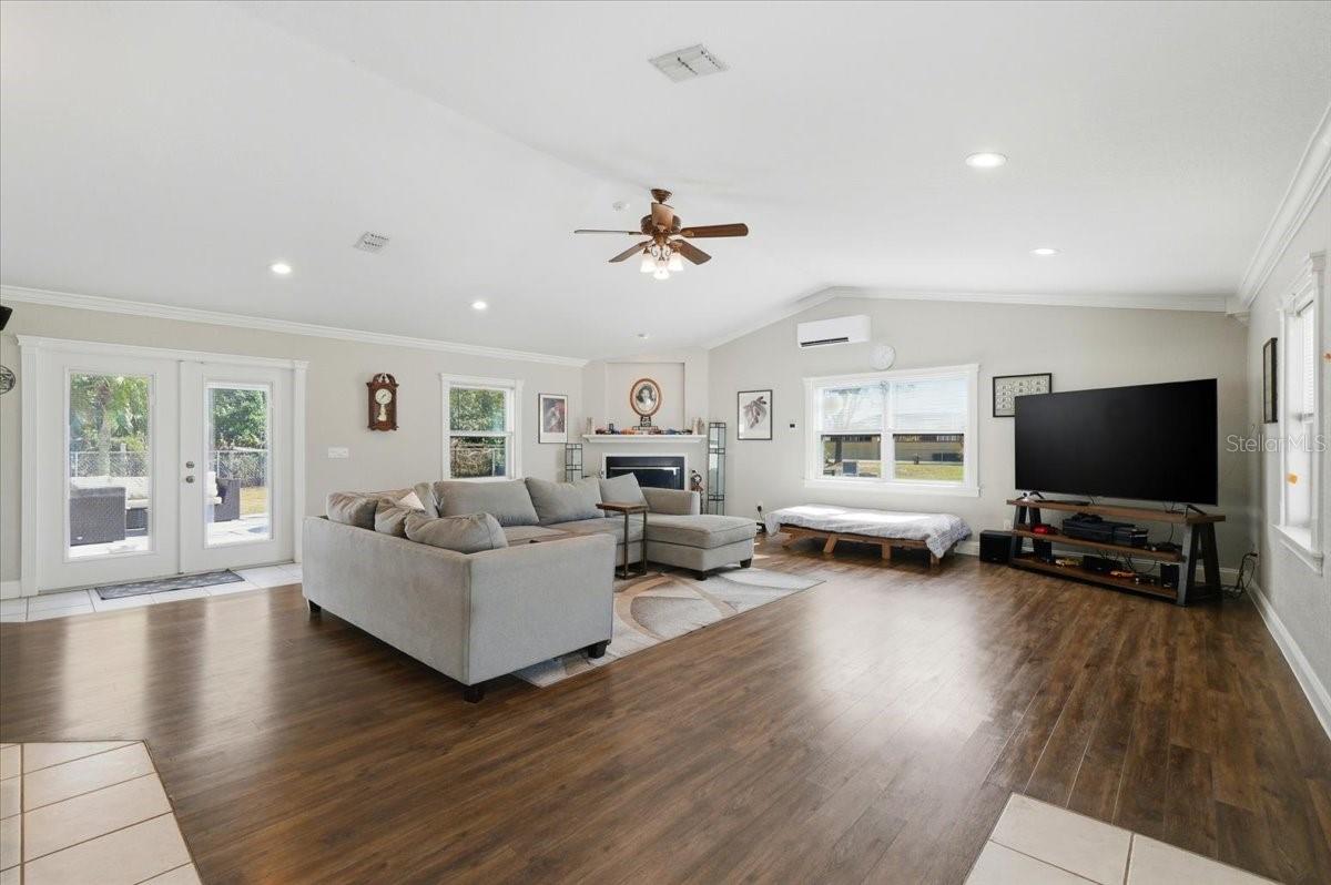 SUTTON PLACE PH II - Residential