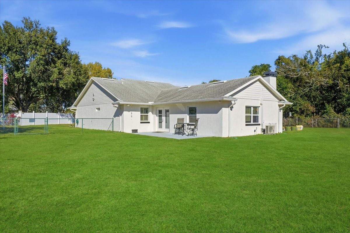 SUTTON PLACE PH II - Residential