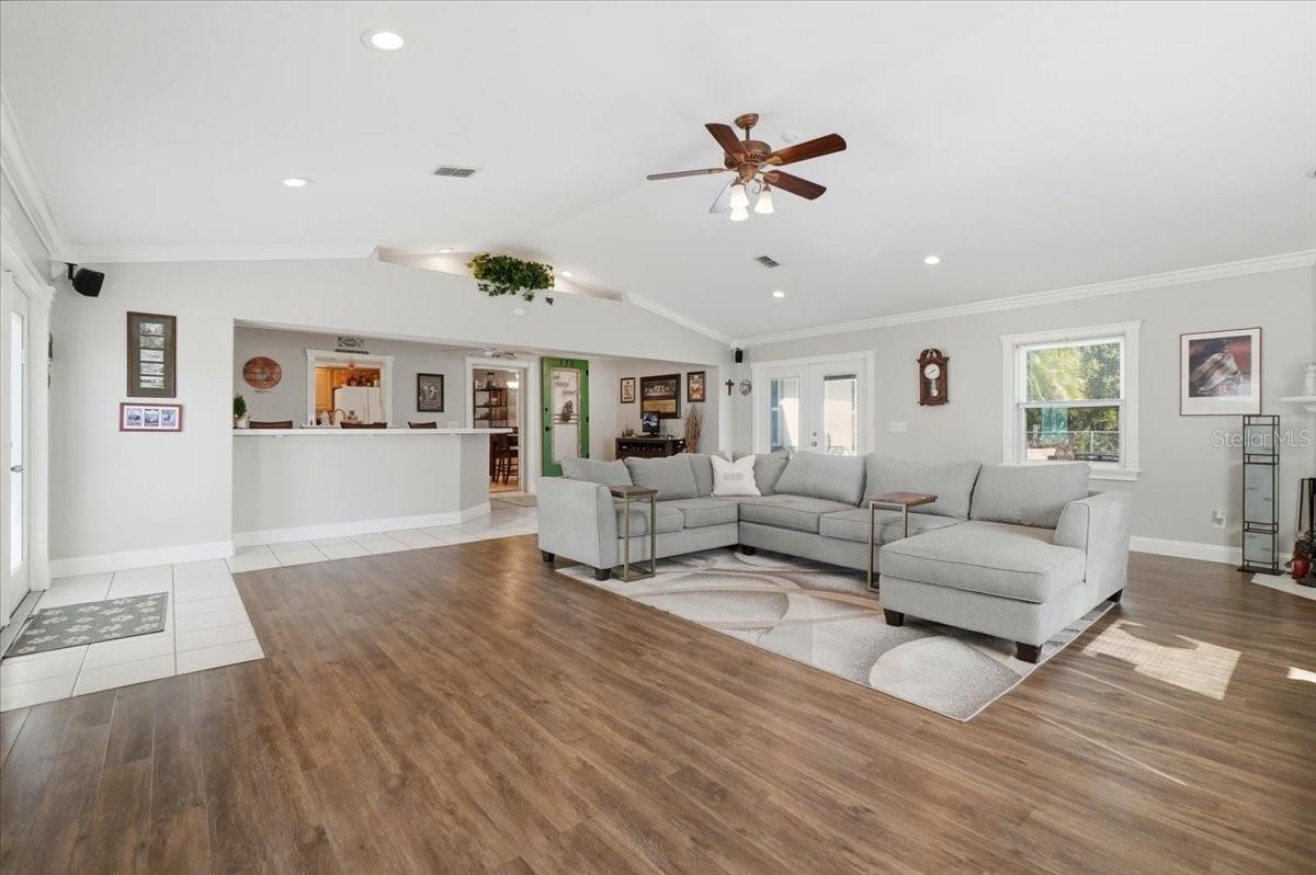 SUTTON PLACE PH II - Residential