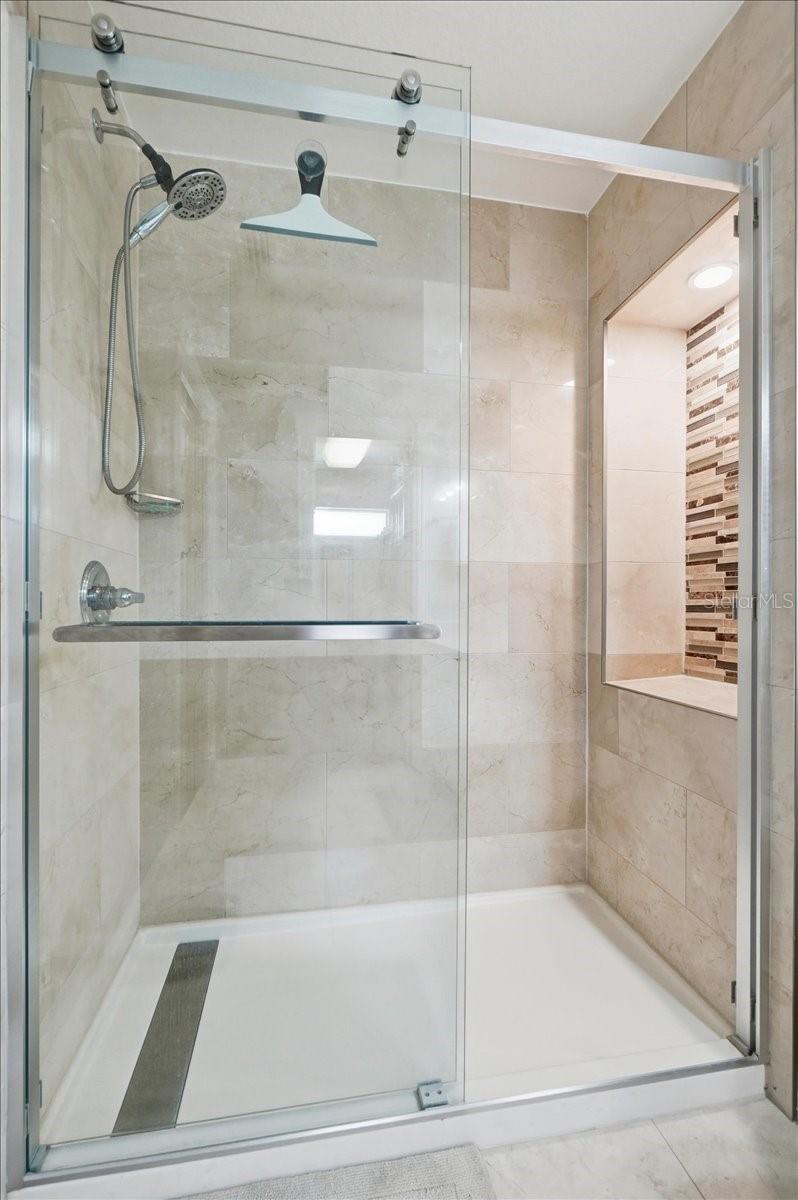 SUTTON PLACE PH II - Residential