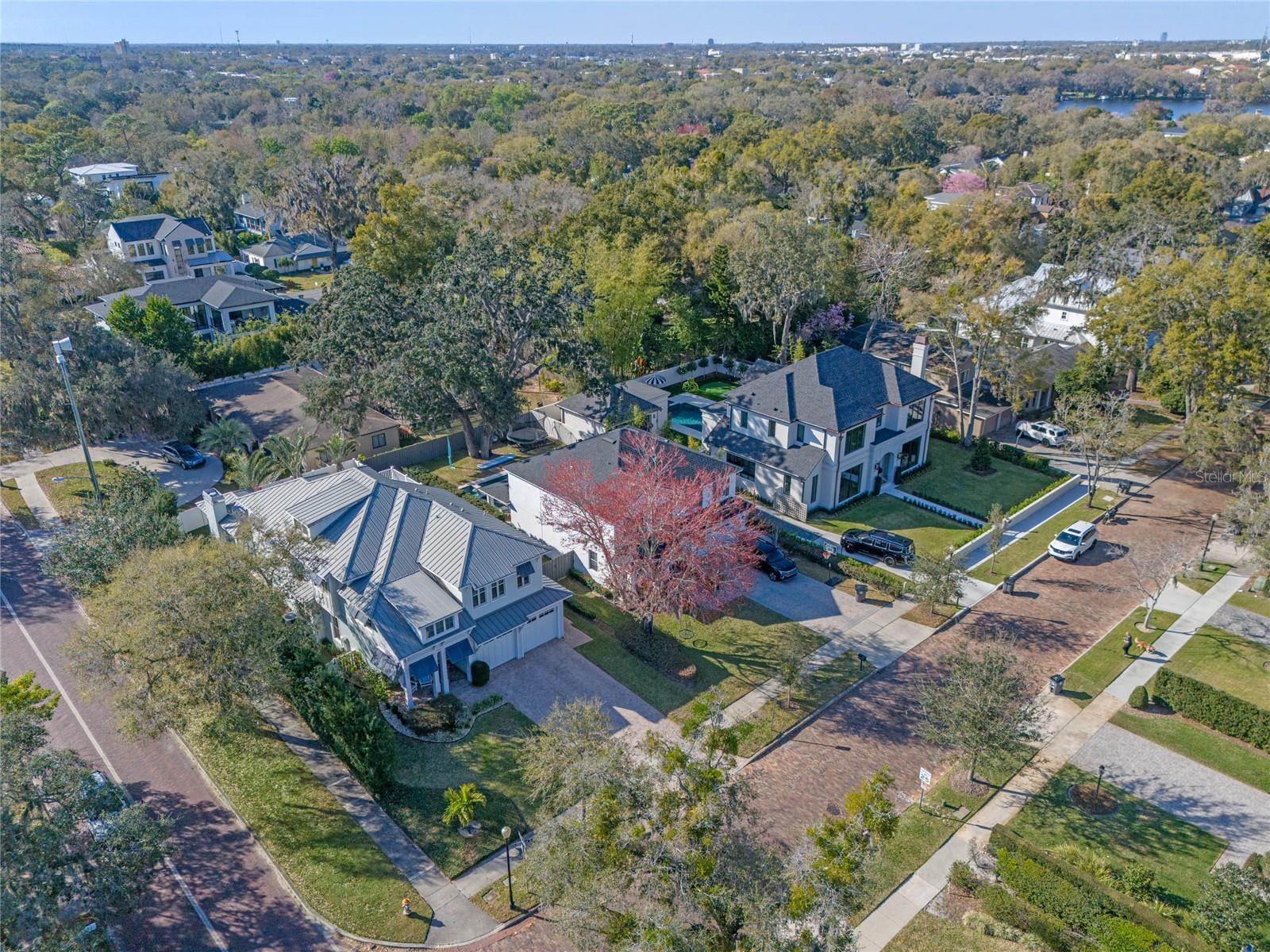 ELLNO WILLO - Residential