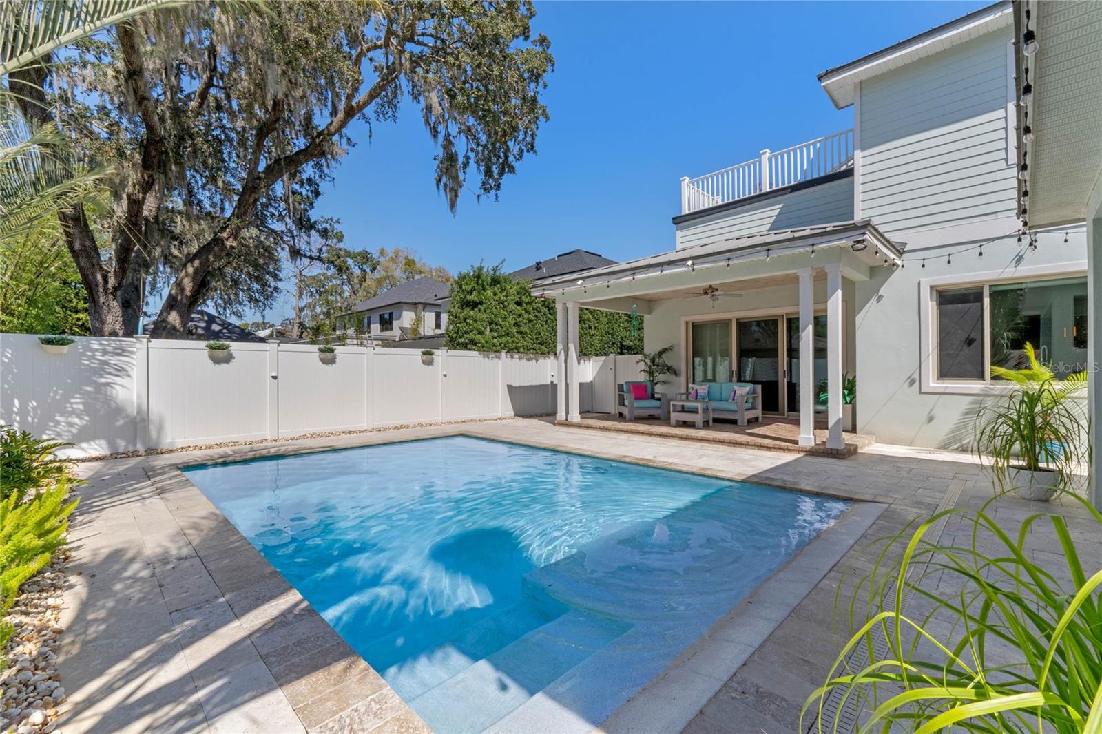 ELLNO WILLO - Residential