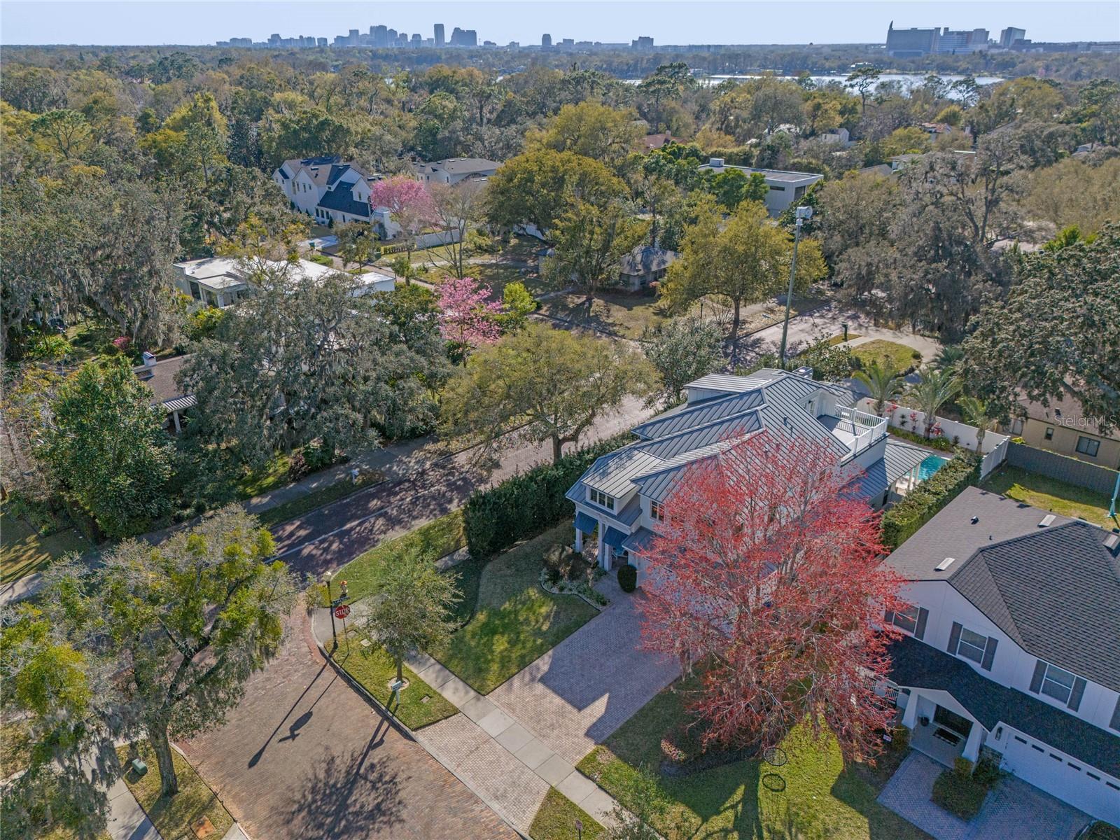ELLNO WILLO - Residential