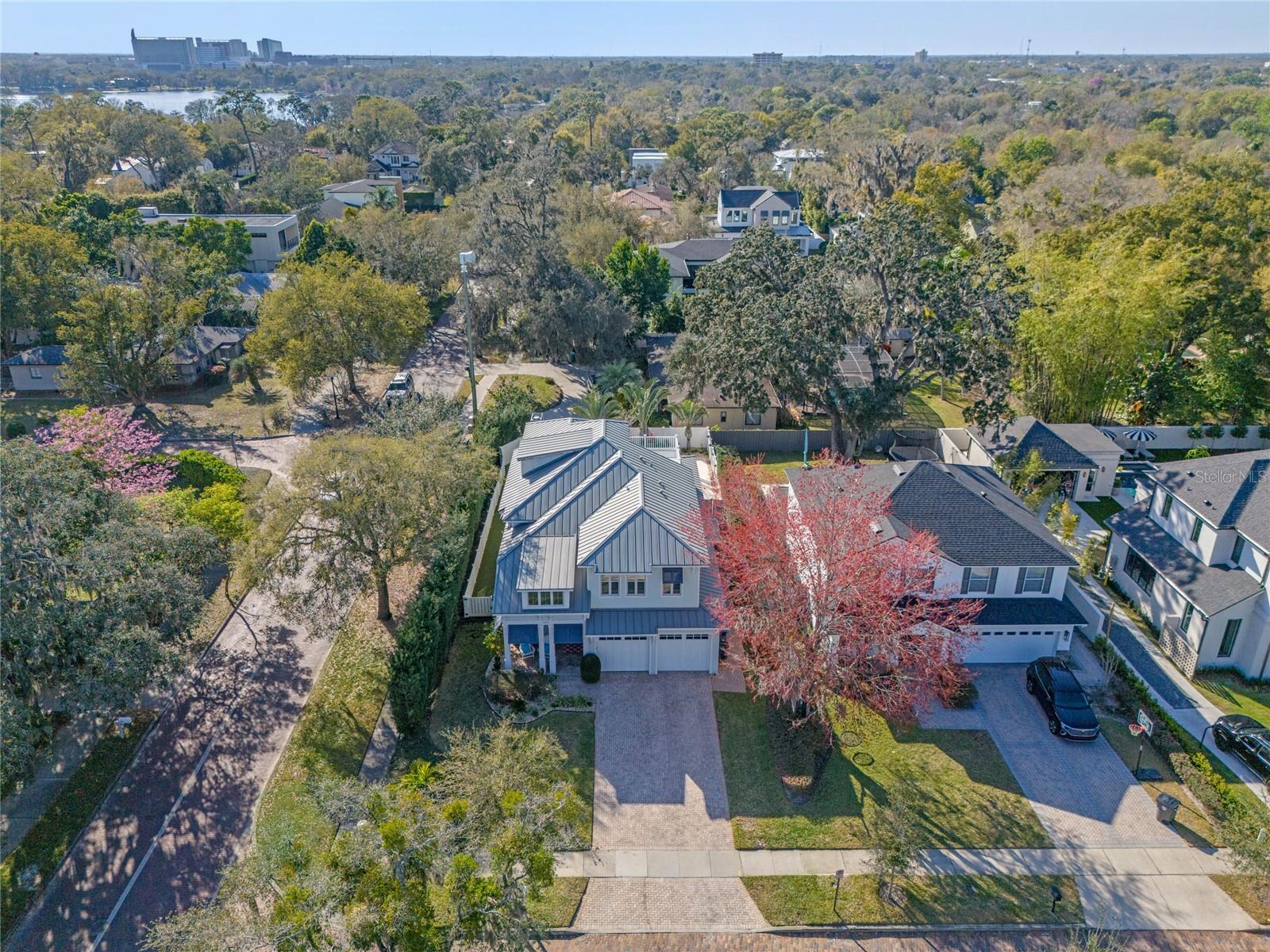 ELLNO WILLO - Residential