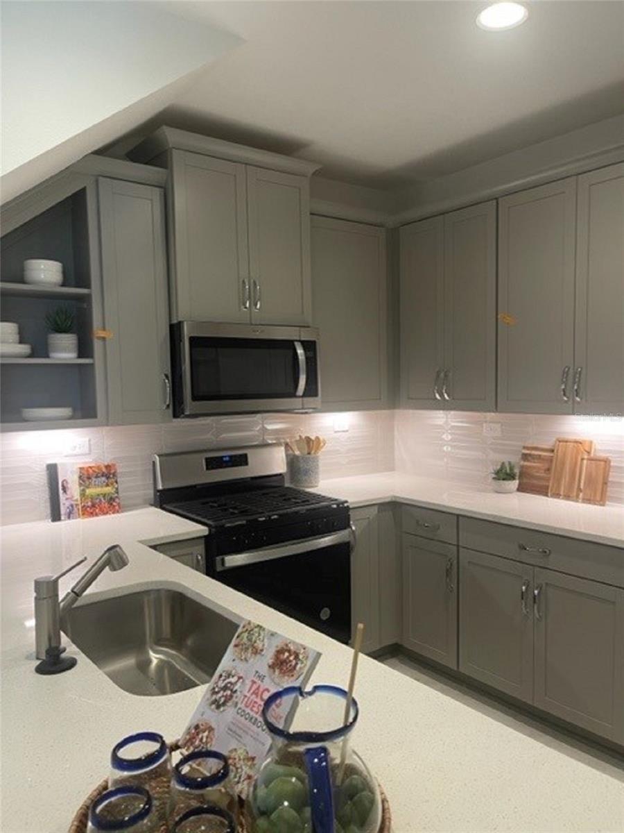 7582 SEA OAK COURT