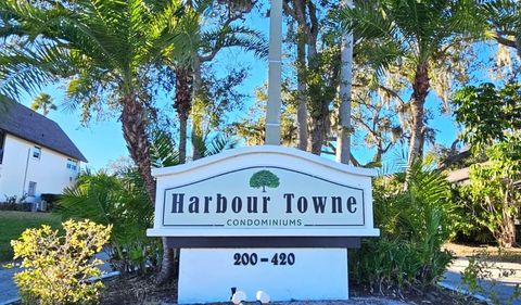 Photo of 310 Bayshore Boulevard #104, Clearwater, FL 33759 (MLS # TB8467180)