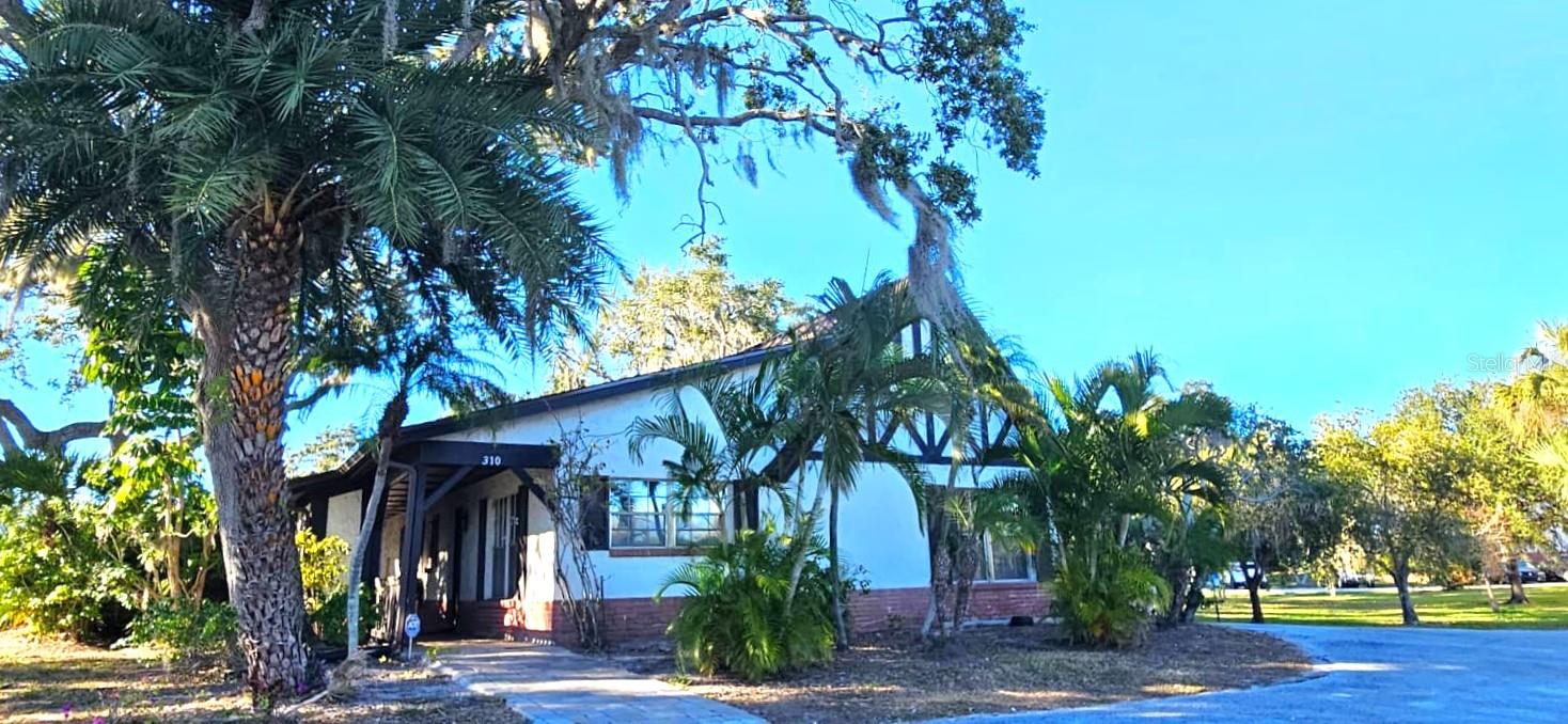 310 BAYSHORE BOULEVARD 104