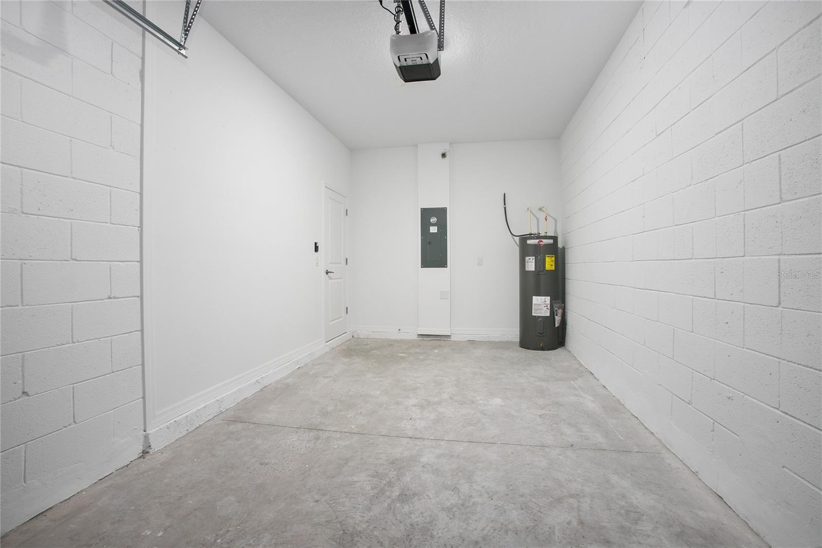 RIVERFRONT ESTATES SOUTH - Residential