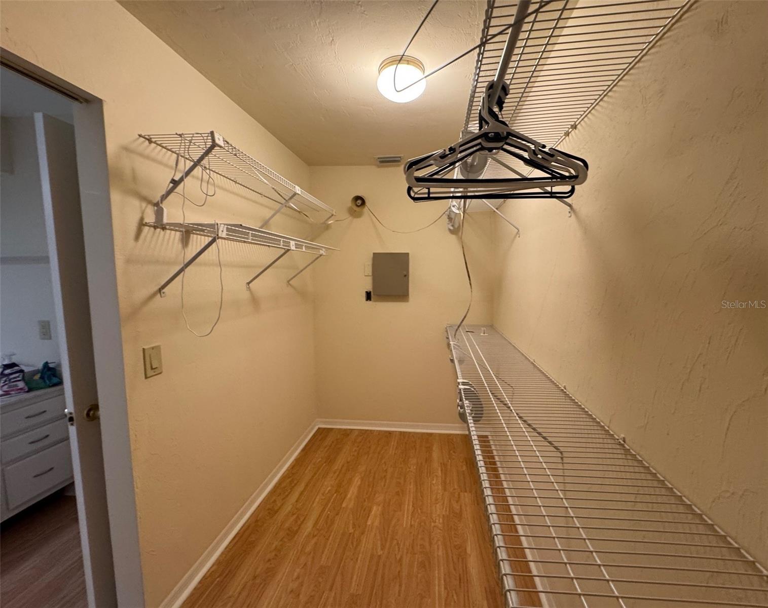 MEADOWBROOK AT GNVL PH IV E-2 REP - Residential Lease