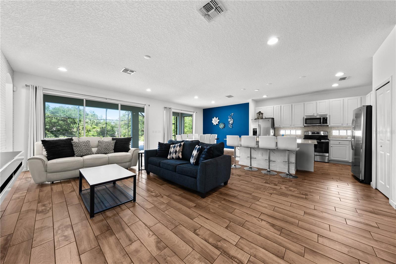 438 MARCELLO BOULEVARD