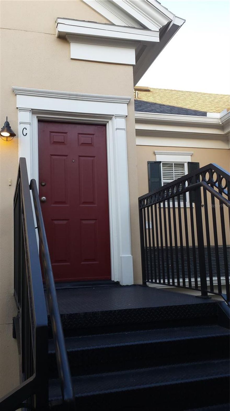 Studio garage apartment available for rent in the beautiful Baldwin Park community. This private unit includes a reserved parking space next to the entrance, high ceilings, two walk-in closets, window coverings, ceiling fan, full kitchen, and in-unit washer and dryer. Close to downtown Orlando and Winter Park and centrally located in the Village Center area of Baldwin Park. The apartment has been meticulously maintained and upgraded to include:  Luxury Vinyl Plank (LVP) flooring and a new walk-in shower.  Walk to Publix, shopping, restaurants, brewery, Cady Way bike and hiking trail, pool and fitness center. All yard work and exterior maintenance is done for you. Utilities connected and paid for by tenant.  Professional photos coming soon to reflect the upgrades, etc.   No smokers.  












to their own private meters and not included in the rent. No smokers please.