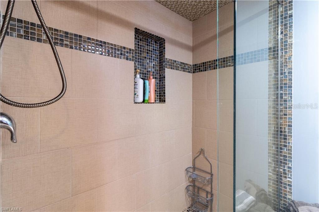 HAMMOCKS - Residential