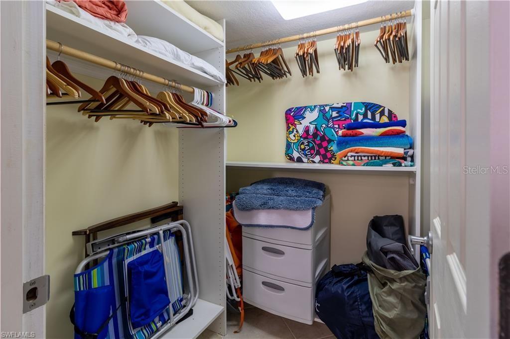 HAMMOCKS - Residential