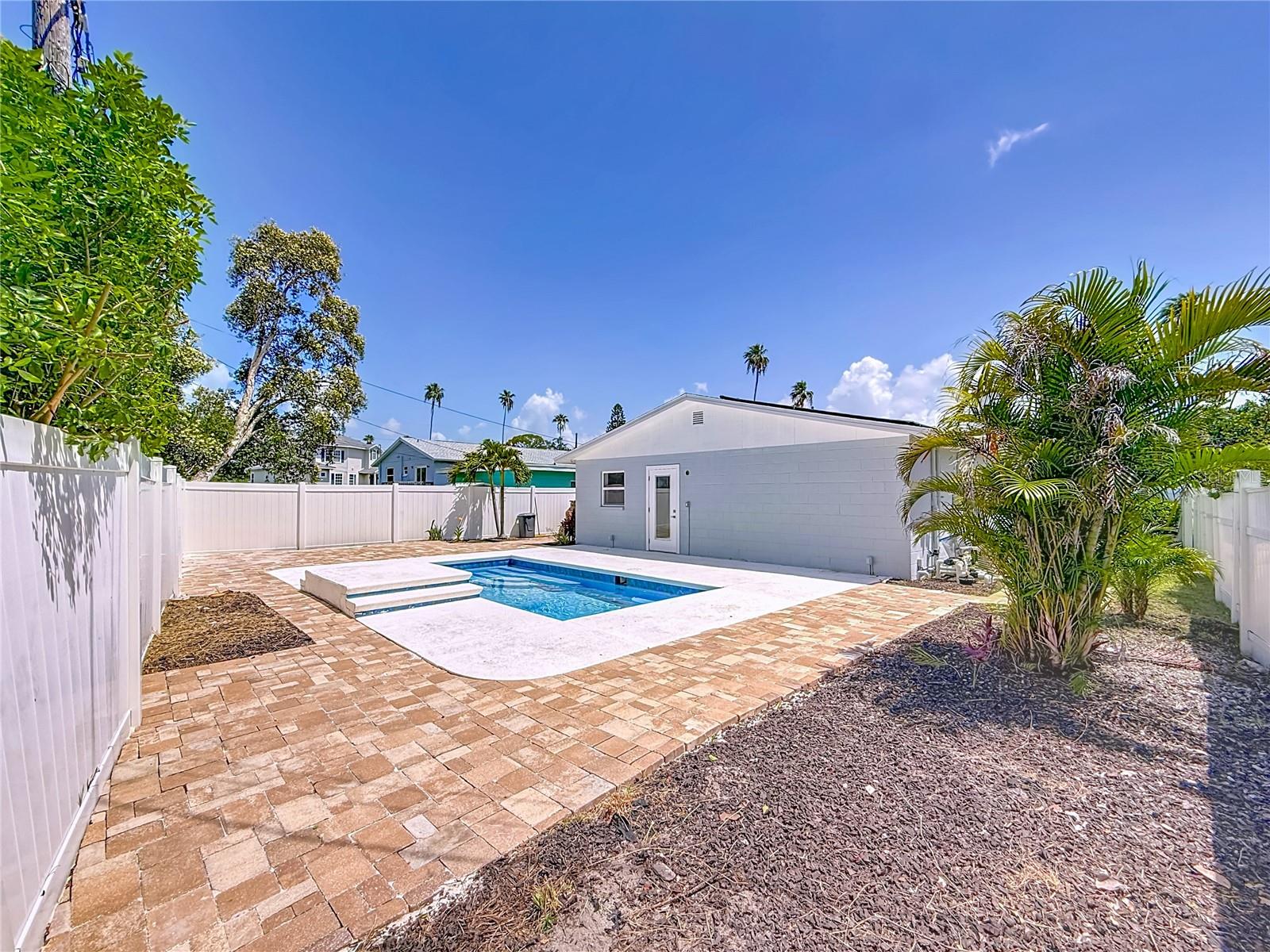 SHORE ACRES OVERLOOK SEC - Residential Lease