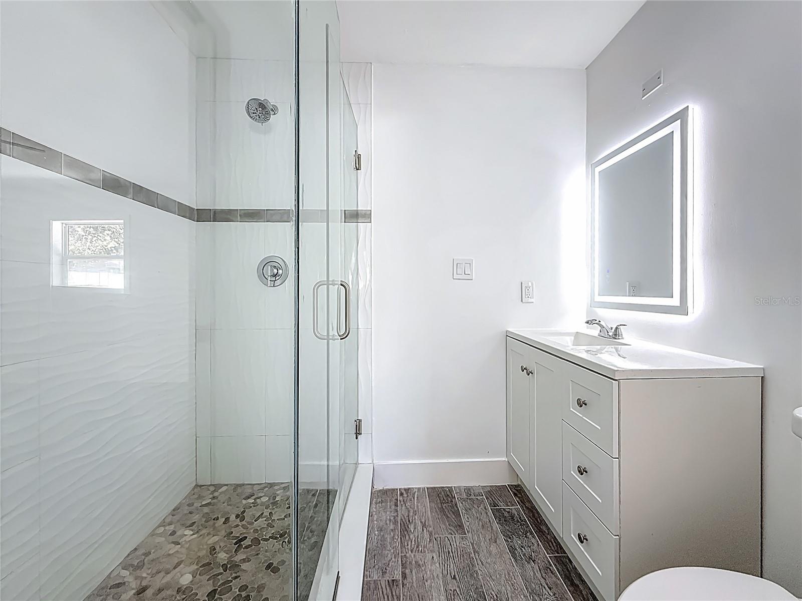 SHORE ACRES OVERLOOK SEC - Residential Lease