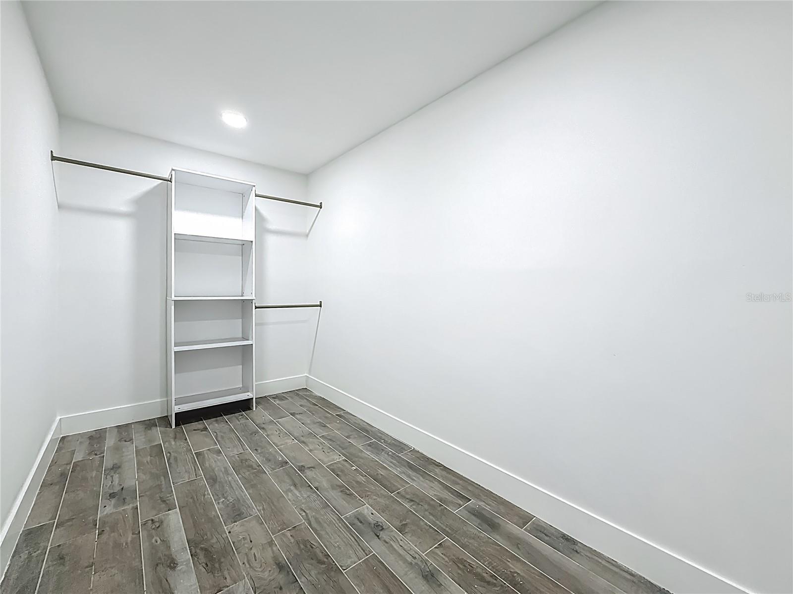 SHORE ACRES OVERLOOK SEC - Residential Lease