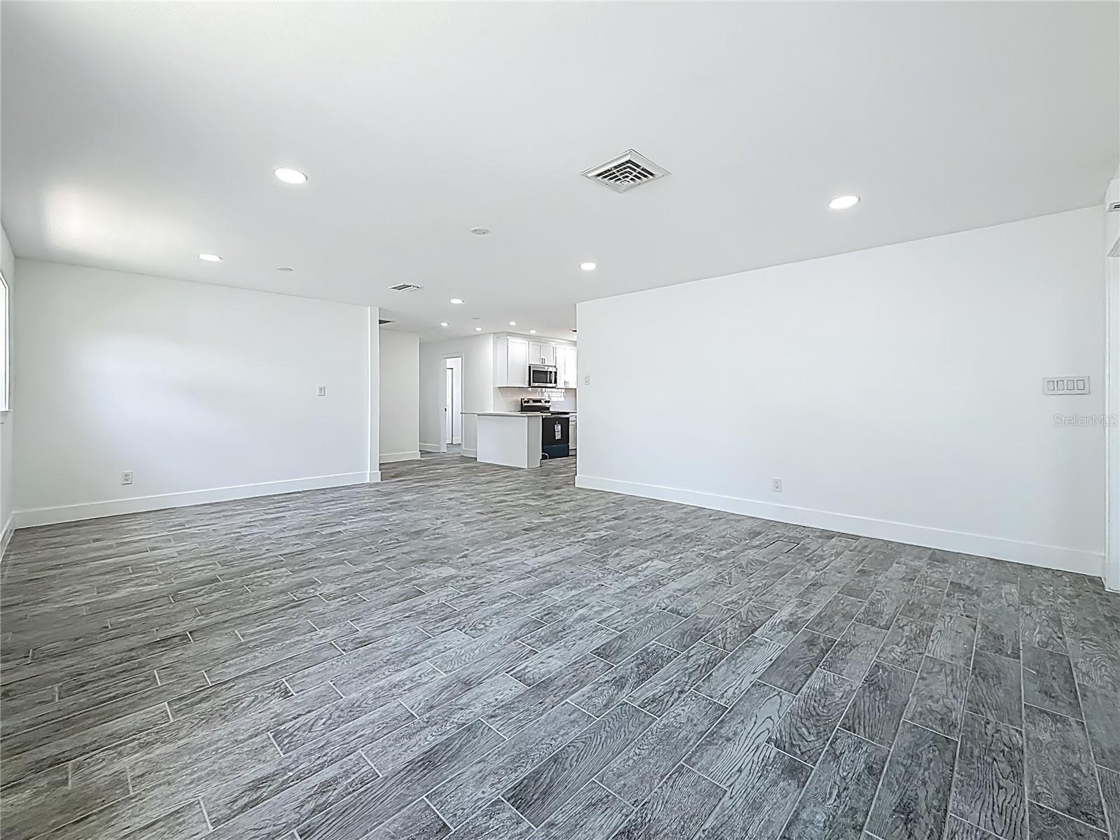 SHORE ACRES OVERLOOK SEC - Residential Lease