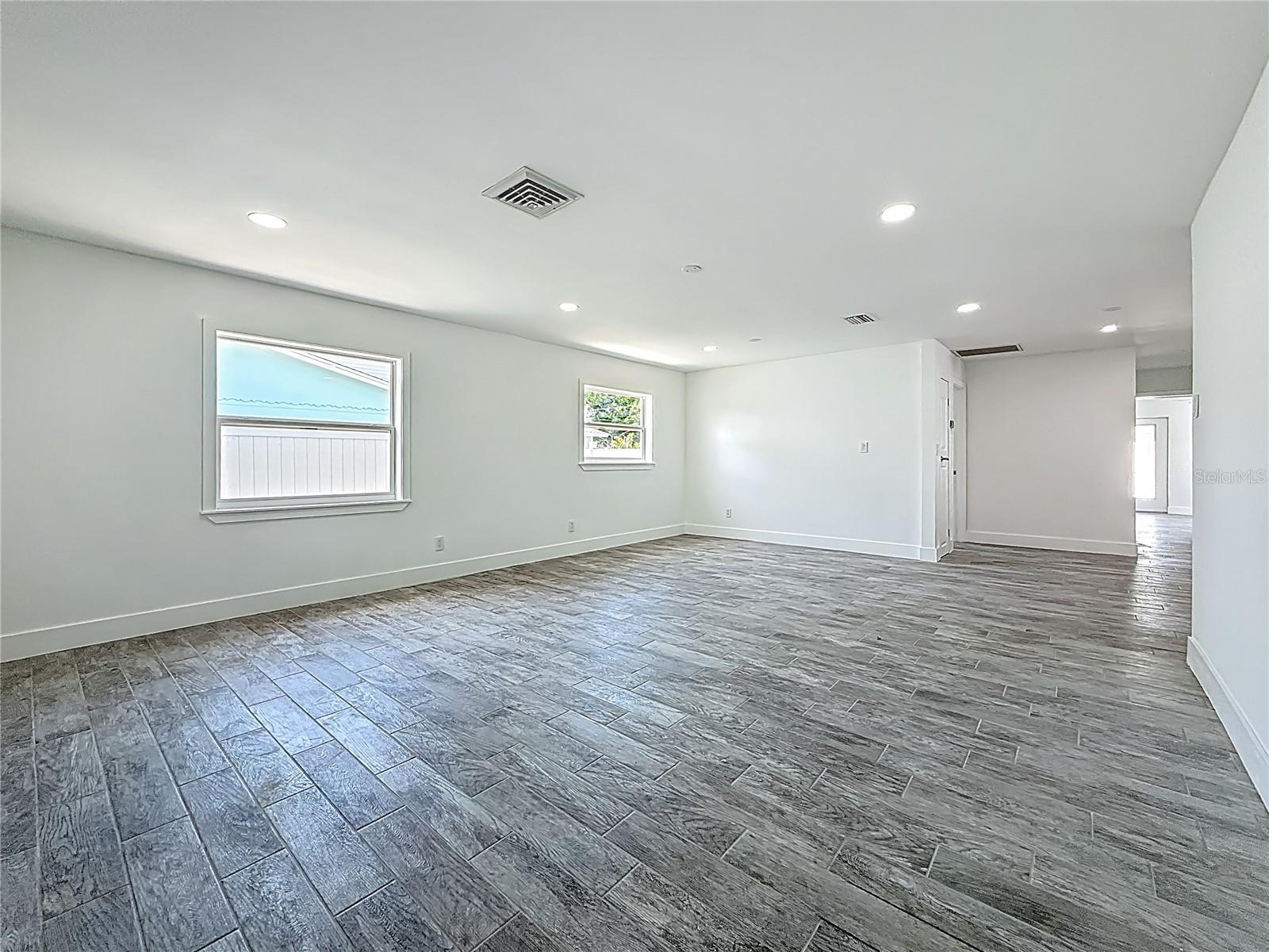 SHORE ACRES OVERLOOK SEC - Residential Lease