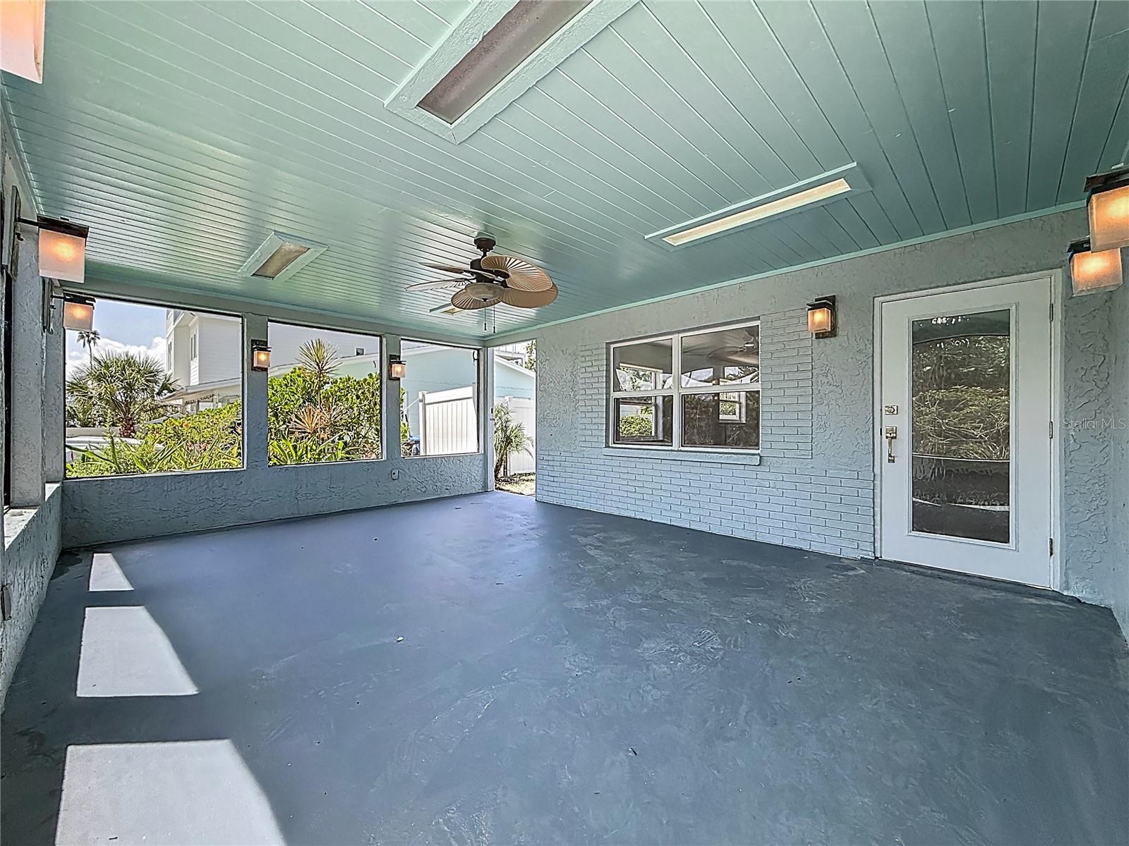 SHORE ACRES OVERLOOK SEC - Residential Lease