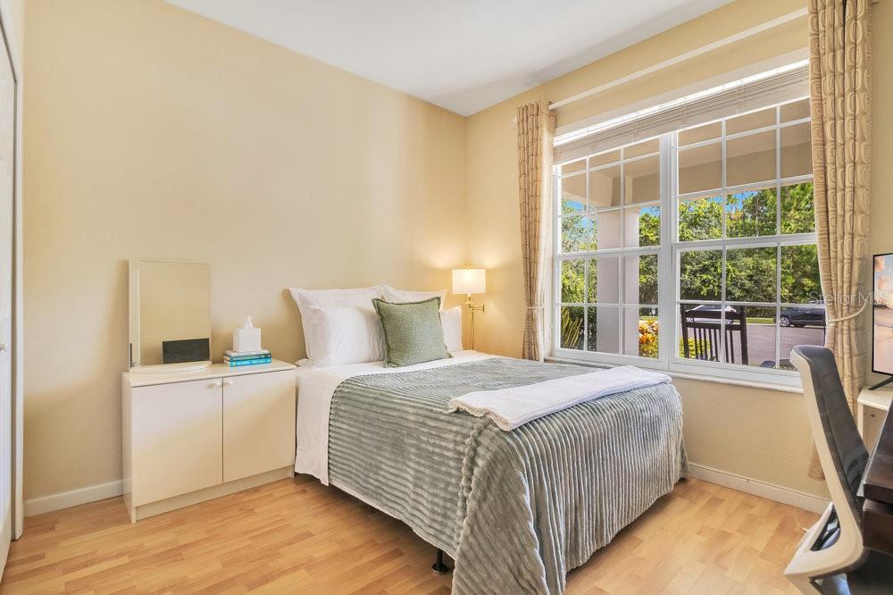 LAKES/WINDERMERE-PEACHTREE - Residential