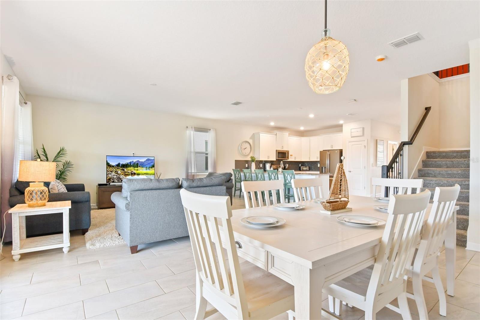 COVE/STOREY LAKE II - Residential