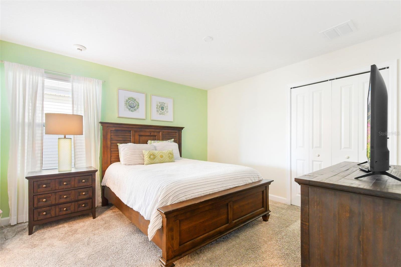 COVE/STOREY LAKE II - Residential