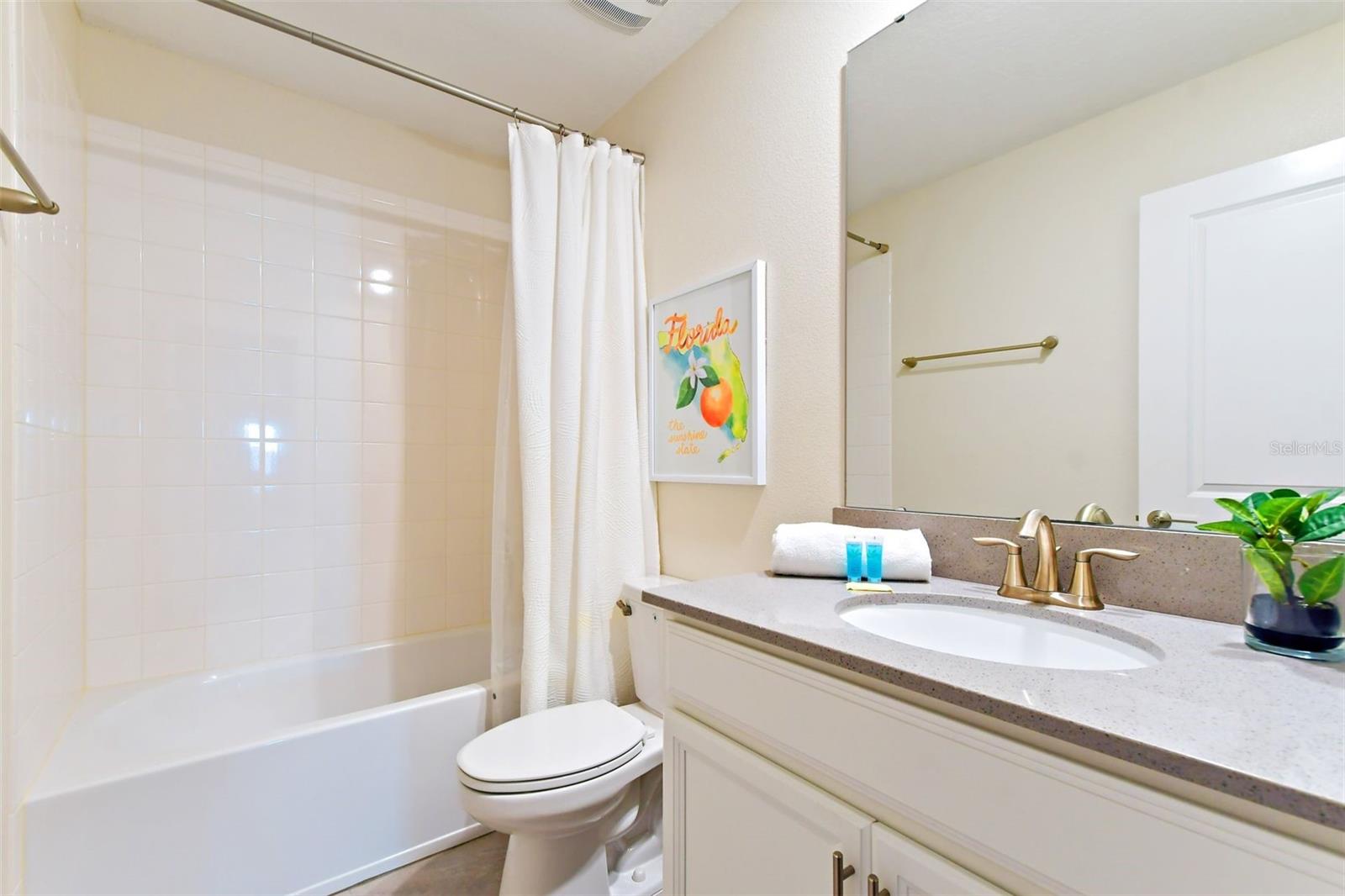 COVE/STOREY LAKE II - Residential