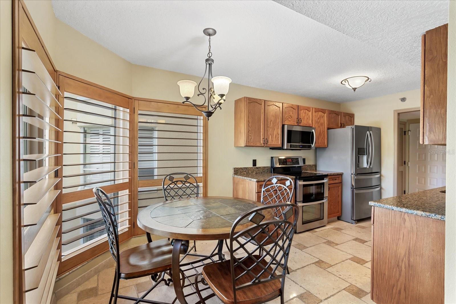 MOORINGS ON LAKE MAITLAND CONDO - Residential