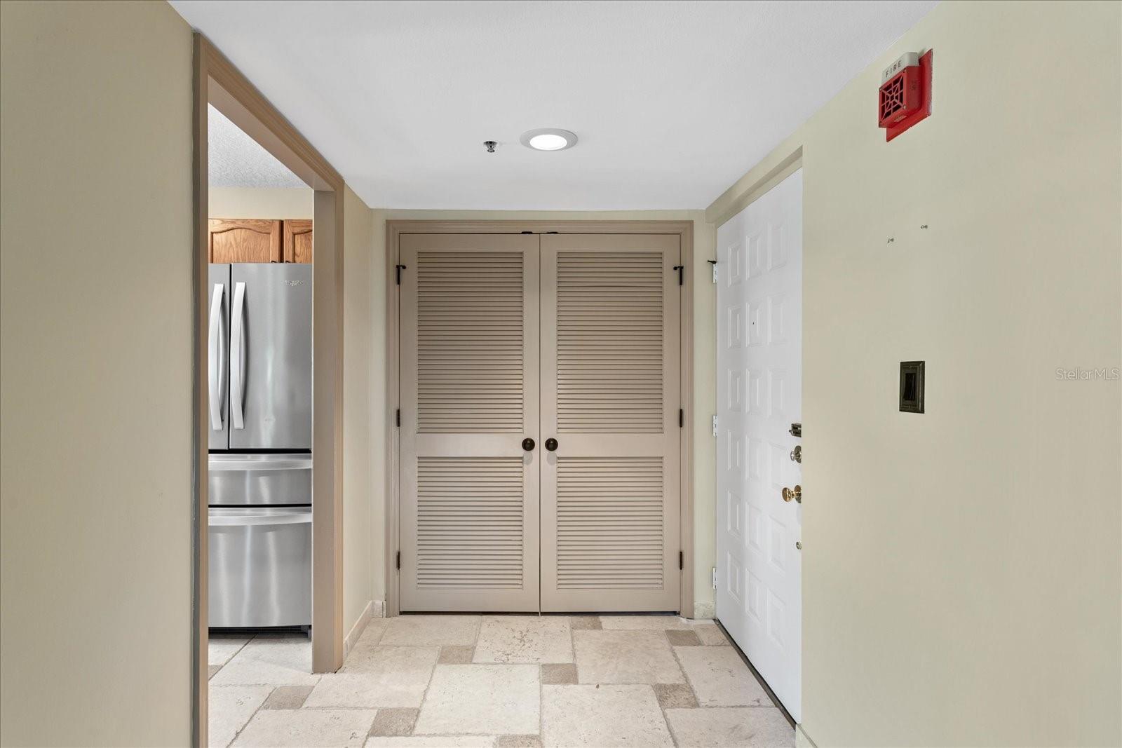 MOORINGS ON LAKE MAITLAND CONDO - Residential
