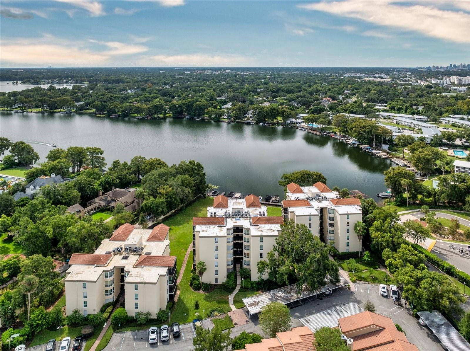 MOORINGS ON LAKE MAITLAND CONDO - Residential