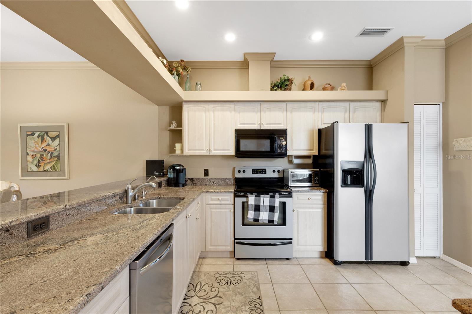 VILLAS AT TARA - Residential