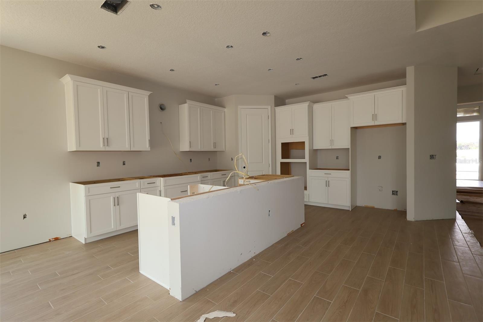 WILLOW RUN - Residential