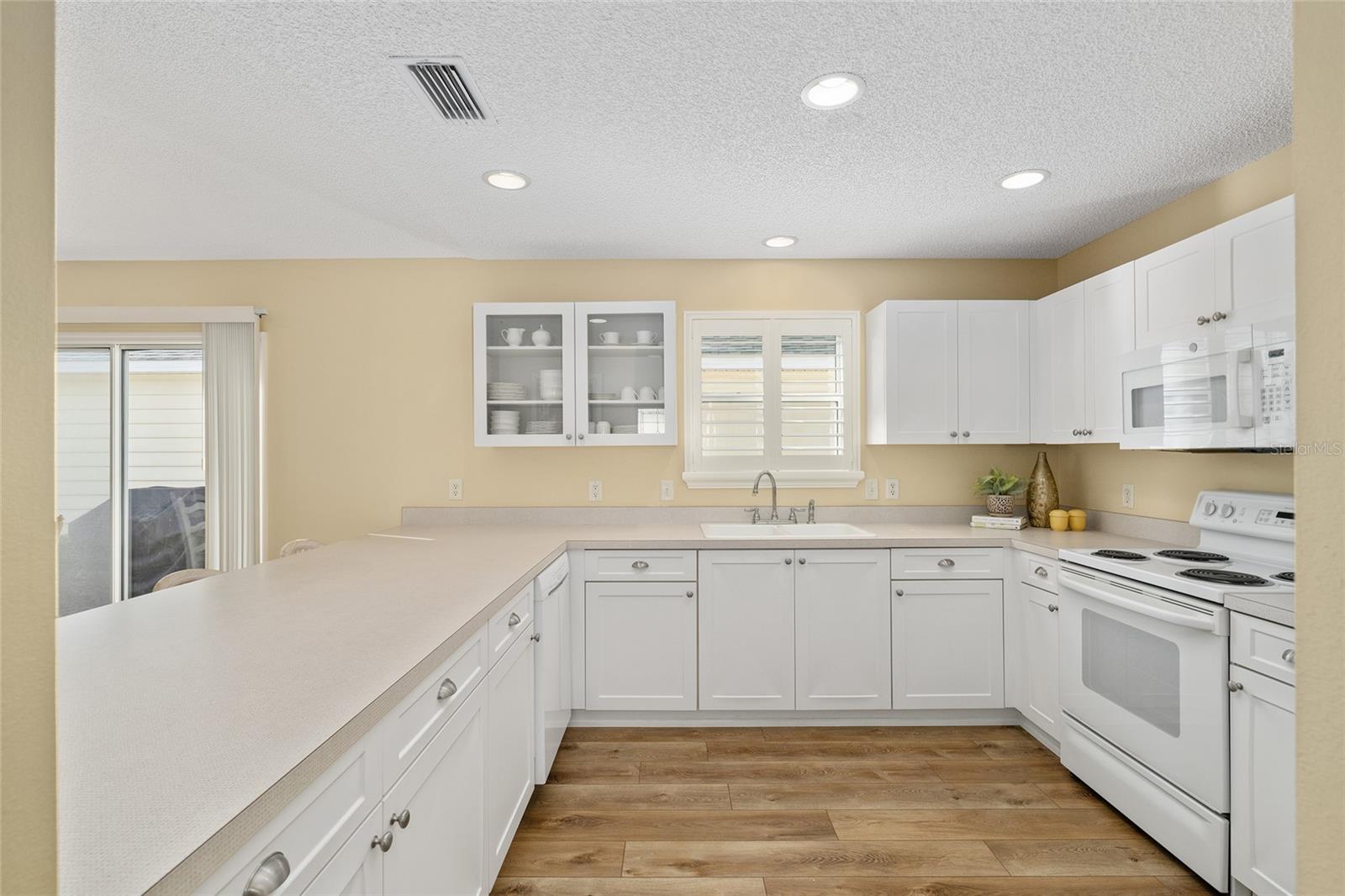 VILLAGES OF SUMTER VILLA ESCANDIDO - Residential