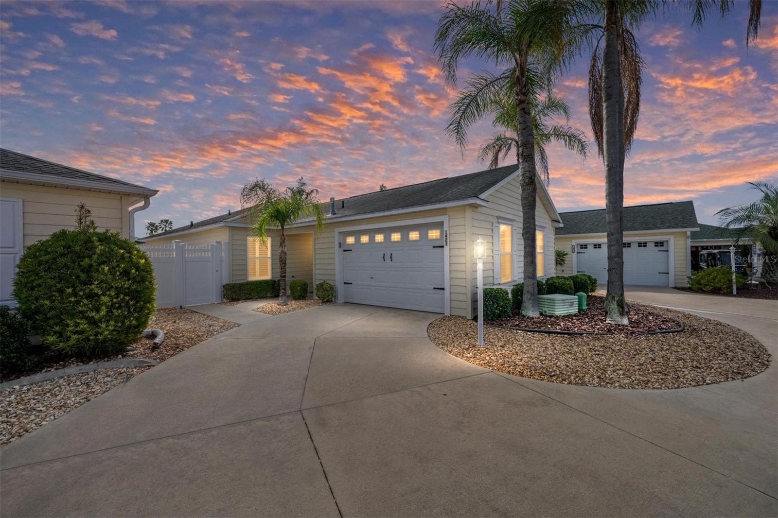 VILLAGES OF SUMTER VILLA ESCANDIDO - Residential