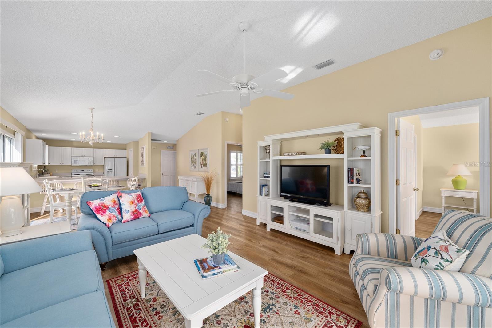 VILLAGES OF SUMTER VILLA ESCANDIDO - Residential