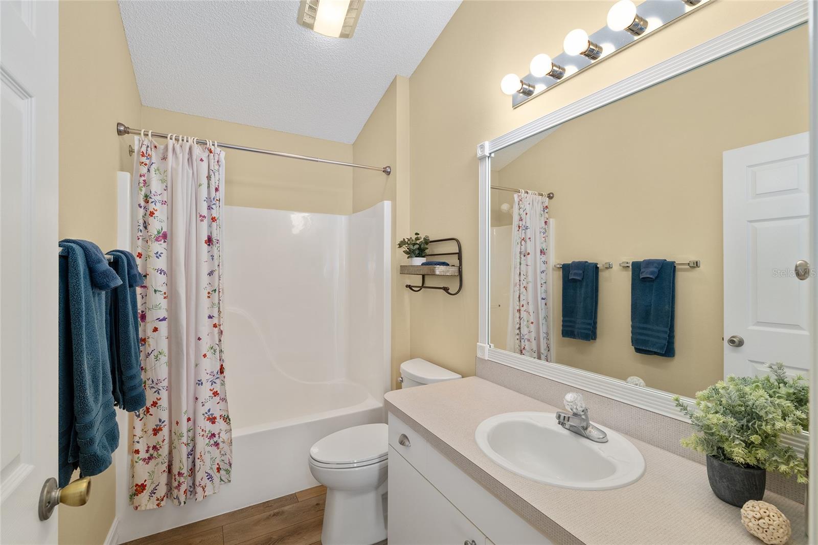 VILLAGES OF SUMTER VILLA ESCANDIDO - Residential