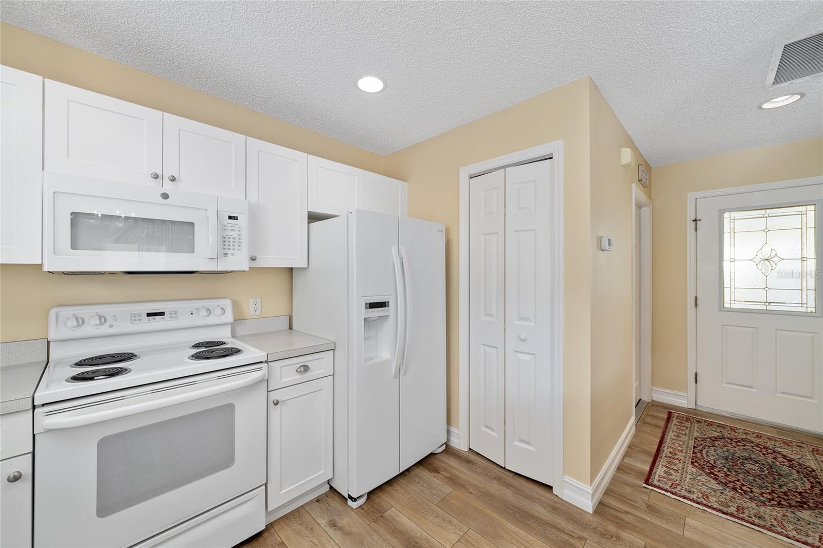 VILLAGES OF SUMTER VILLA ESCANDIDO - Residential