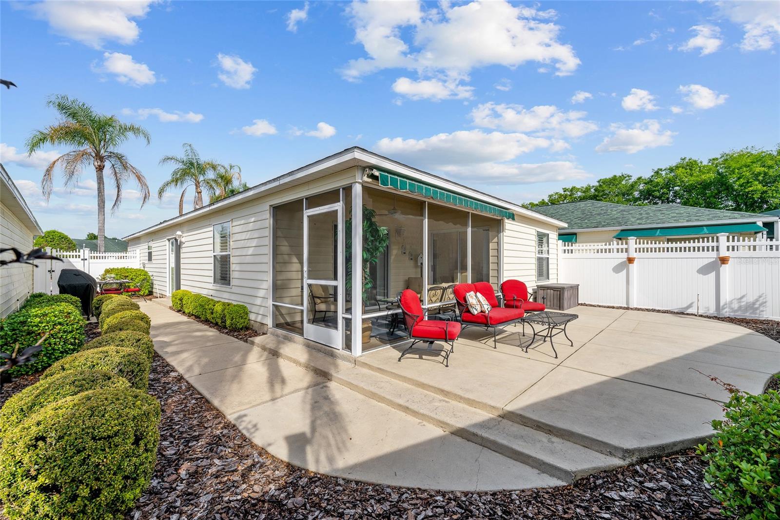 VILLAGES OF SUMTER VILLA ESCANDIDO - Residential