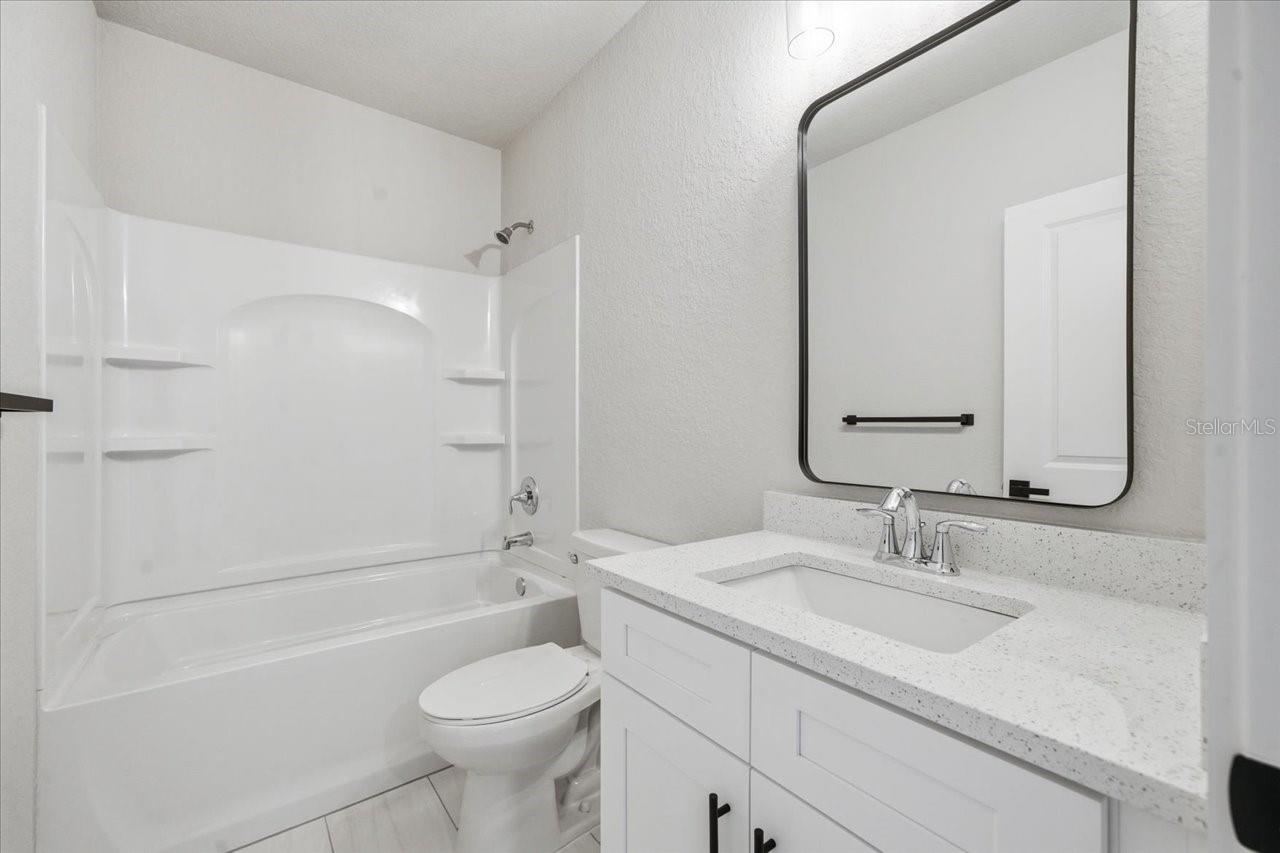 ROYAL HIGHLANDS - Residential