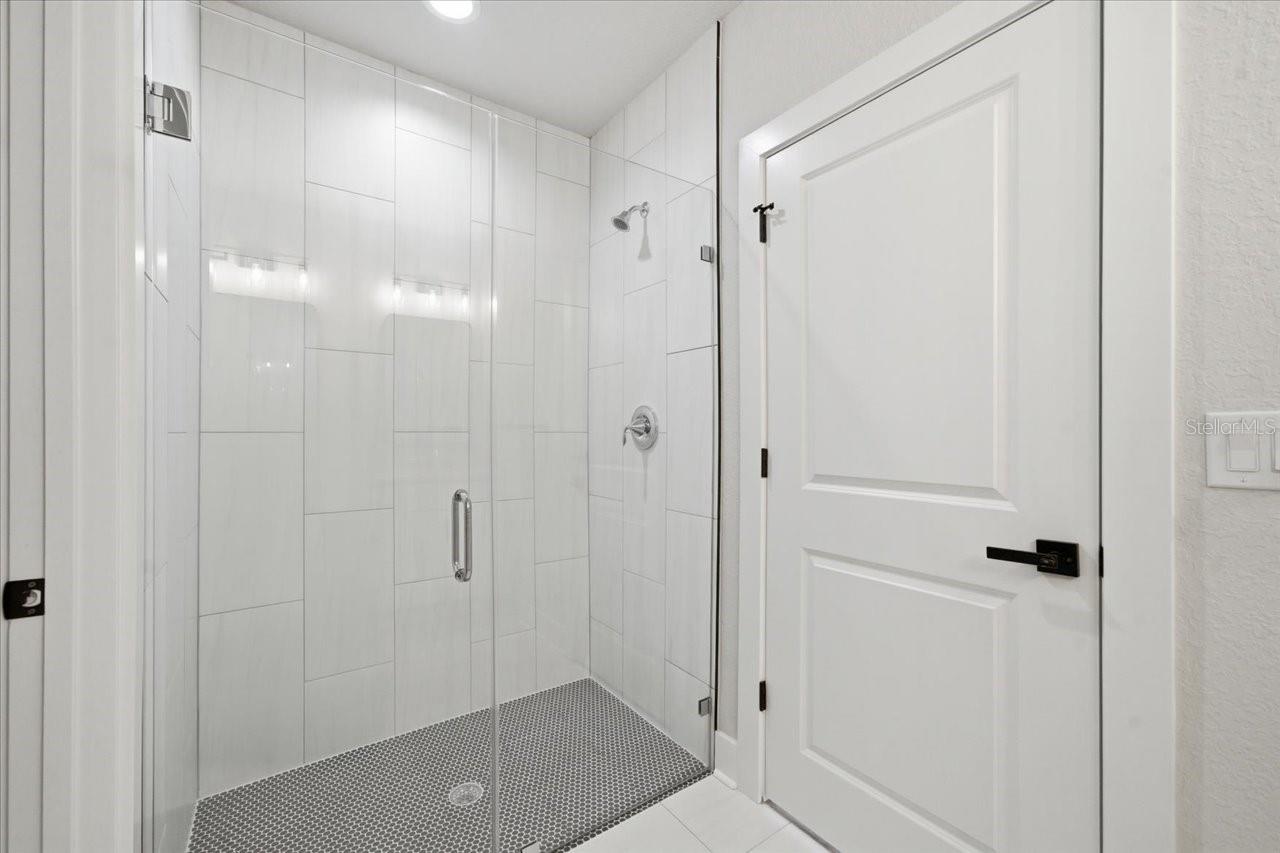 ROYAL HIGHLANDS - Residential