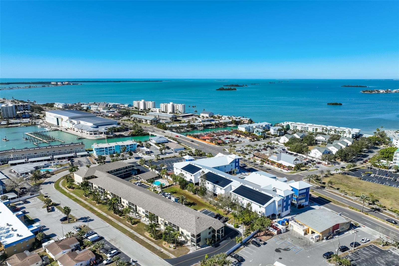 HARBOR POINTE CONDO - Residential