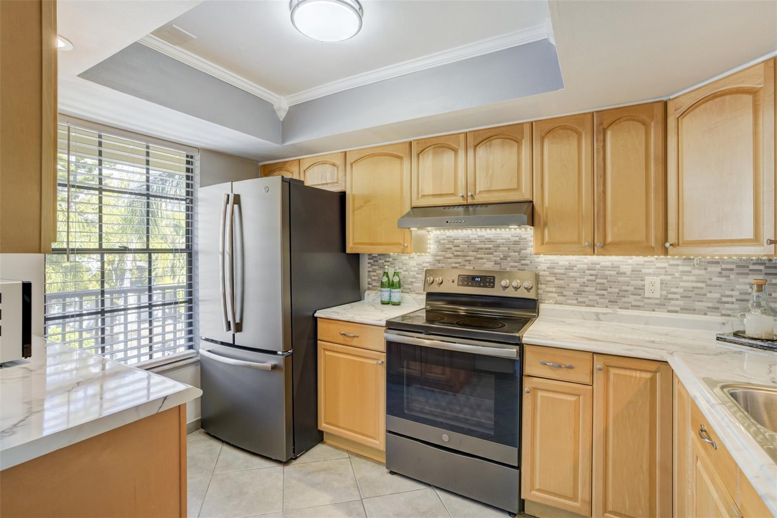 HARBOR POINTE CONDO - Residential