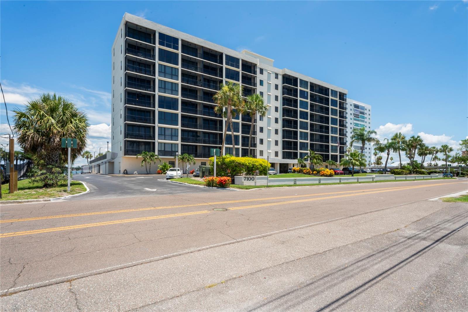 7100 S SUNSHINE SKYWAY LANE S 503