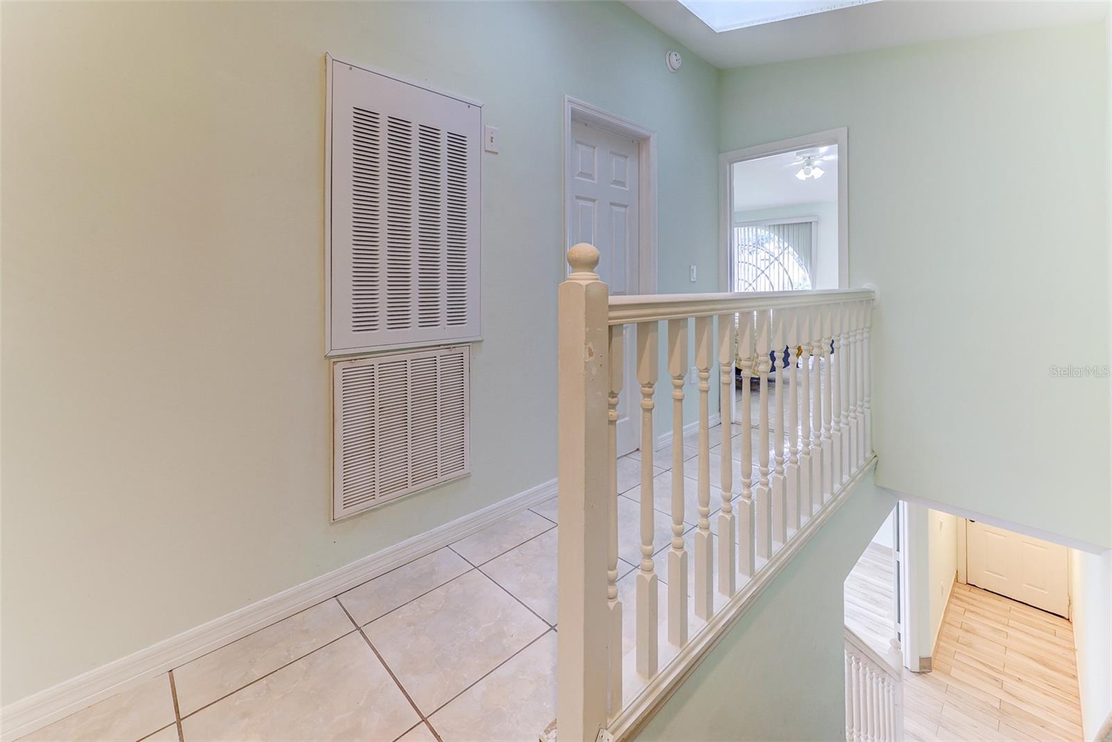 WINDSOR OAKS - Residential