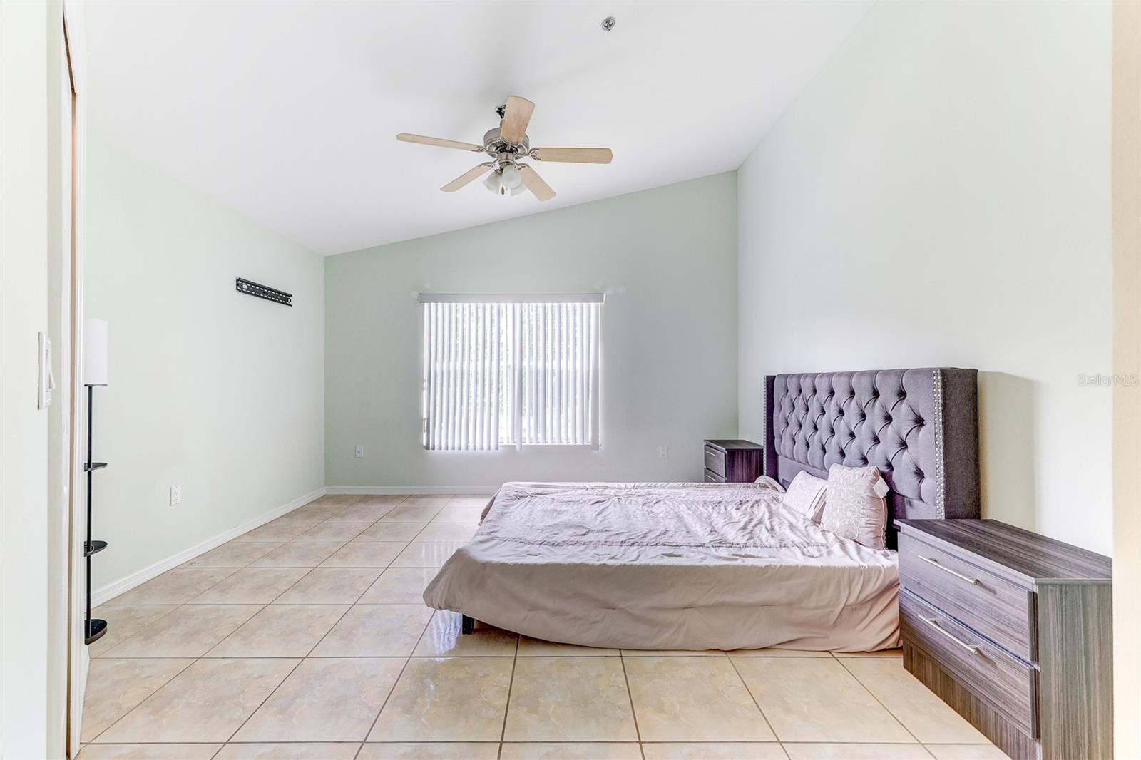 1624 WINDSOR OAK COURT