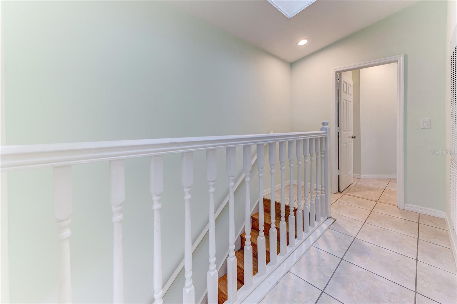 WINDSOR OAKS - Residential